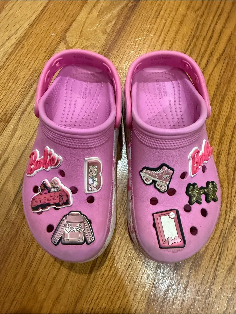 Kids Pink Clog Shoes with Decorative Charms Barbie Crocs J1